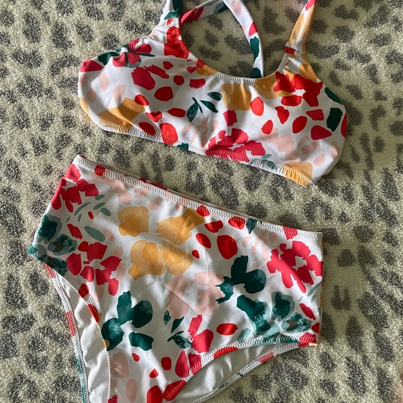 Floral Print Bikini Set - Picture 2 of 5